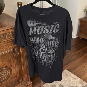 Grand Ole Opry Graphic Tourist  T-Shirt Music Moonshine & Mayhem